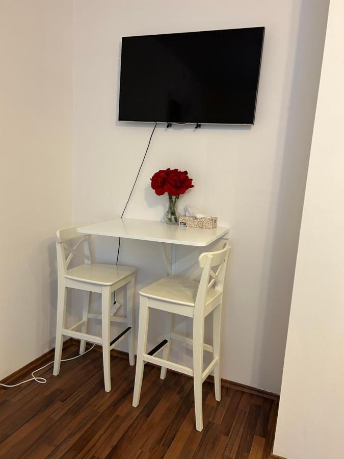 Cozy Homestay At Andel Πράγα Εξωτερικό φωτογραφία